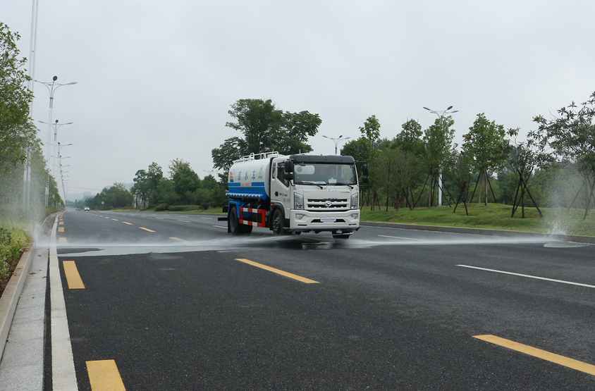 電動三輪垃圾車（電動三輪垃圾清運(yùn)車）前沖功能演示